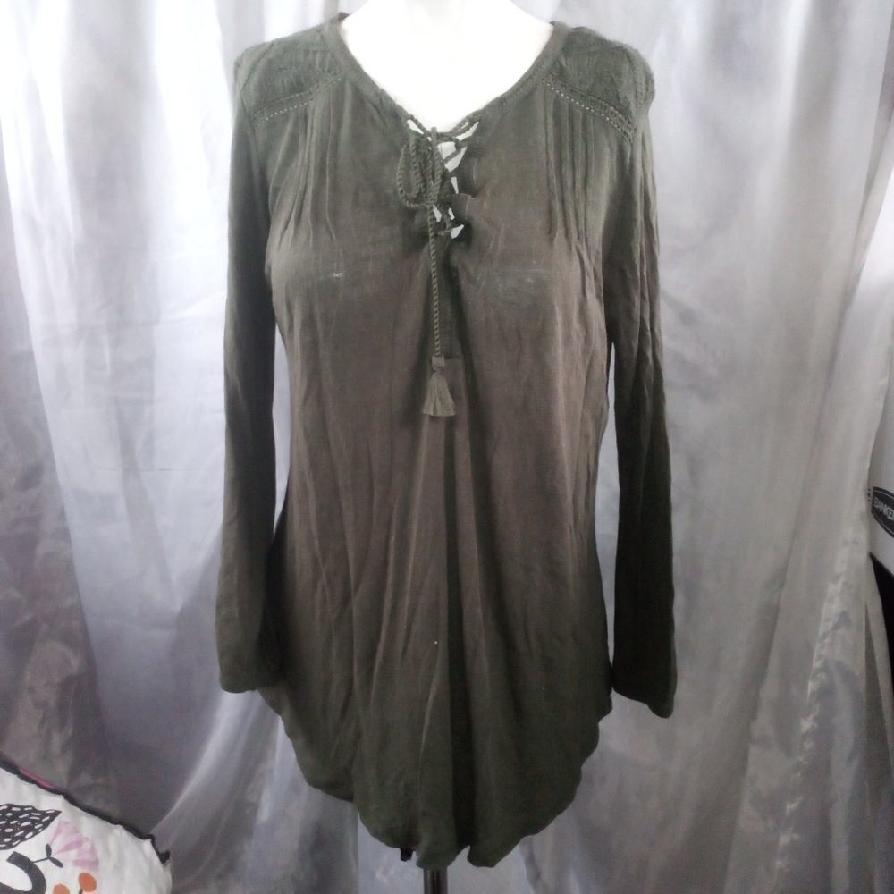 Lucky brand blouse size medium ( Bag F )